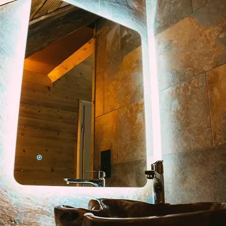 別荘 Le Grand Petit - Domaine De Charme - Jacuzzis Privatifs ゲブビレル