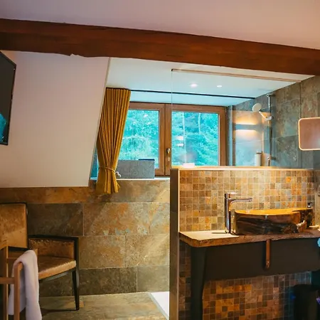 Le Grand Petit - Domaine De Charme - Jacuzzis Privatifs بيت للعطل *