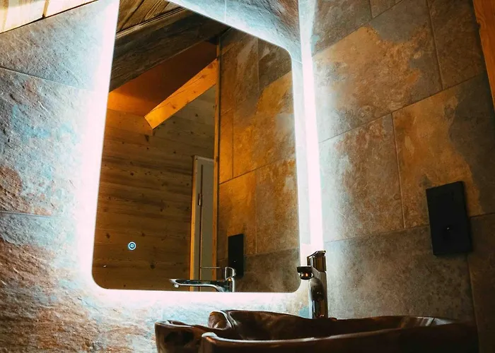 בית נופש Le Grand Petit - Domaine De Charme - Jacuzzis Privatifs גואבוילר