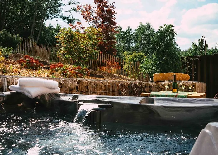 בית נופש Le Grand Petit - Domaine De Charme - Jacuzzis Privatifs גואבוילר